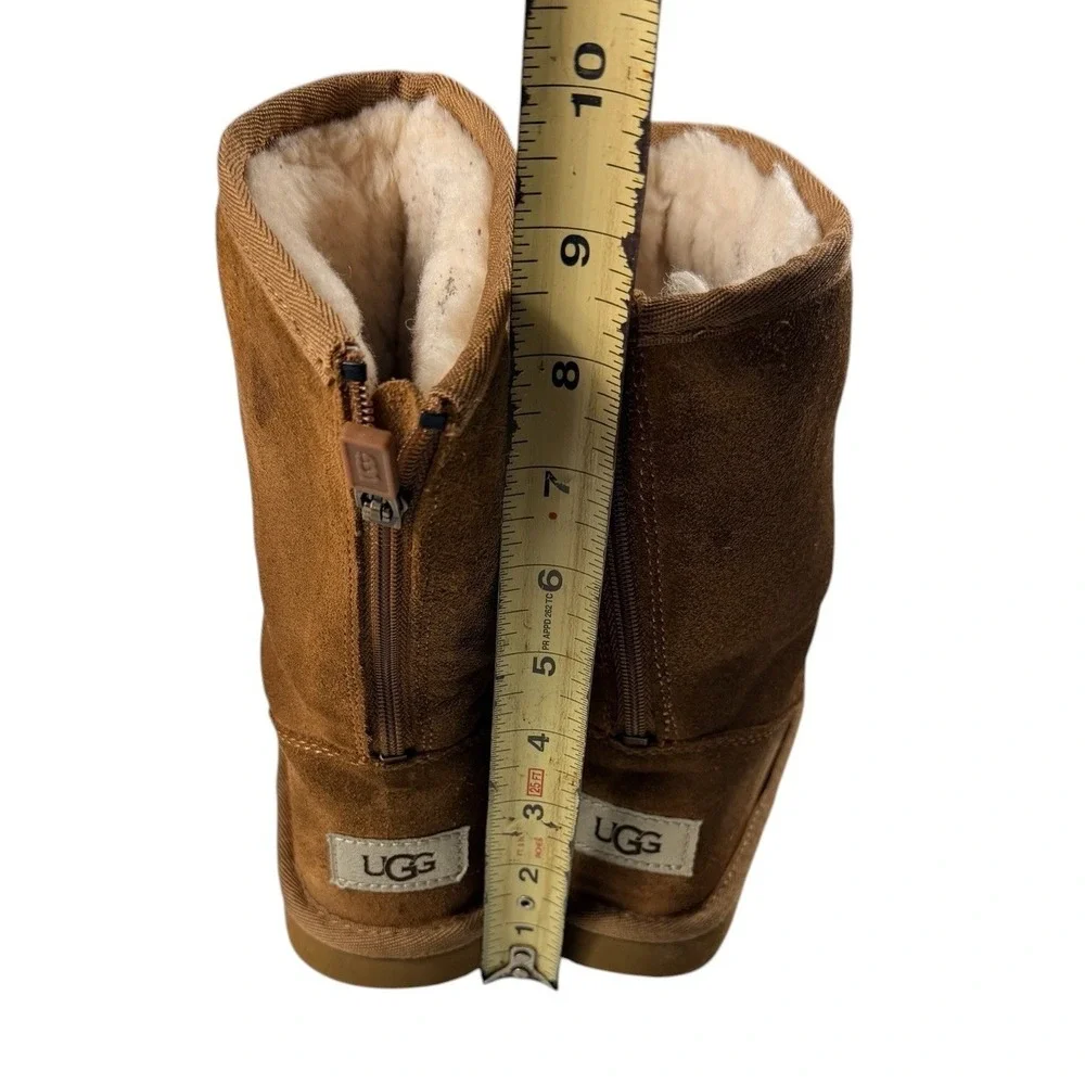UGG Kids Classic II Back Zip Chestnut Brown Suede Sheepskin Boots Size 13